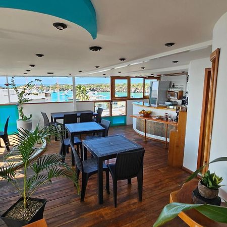 Casa Ocean Pier Bed and Breakfast Puerto Ayora  Buitenkant foto