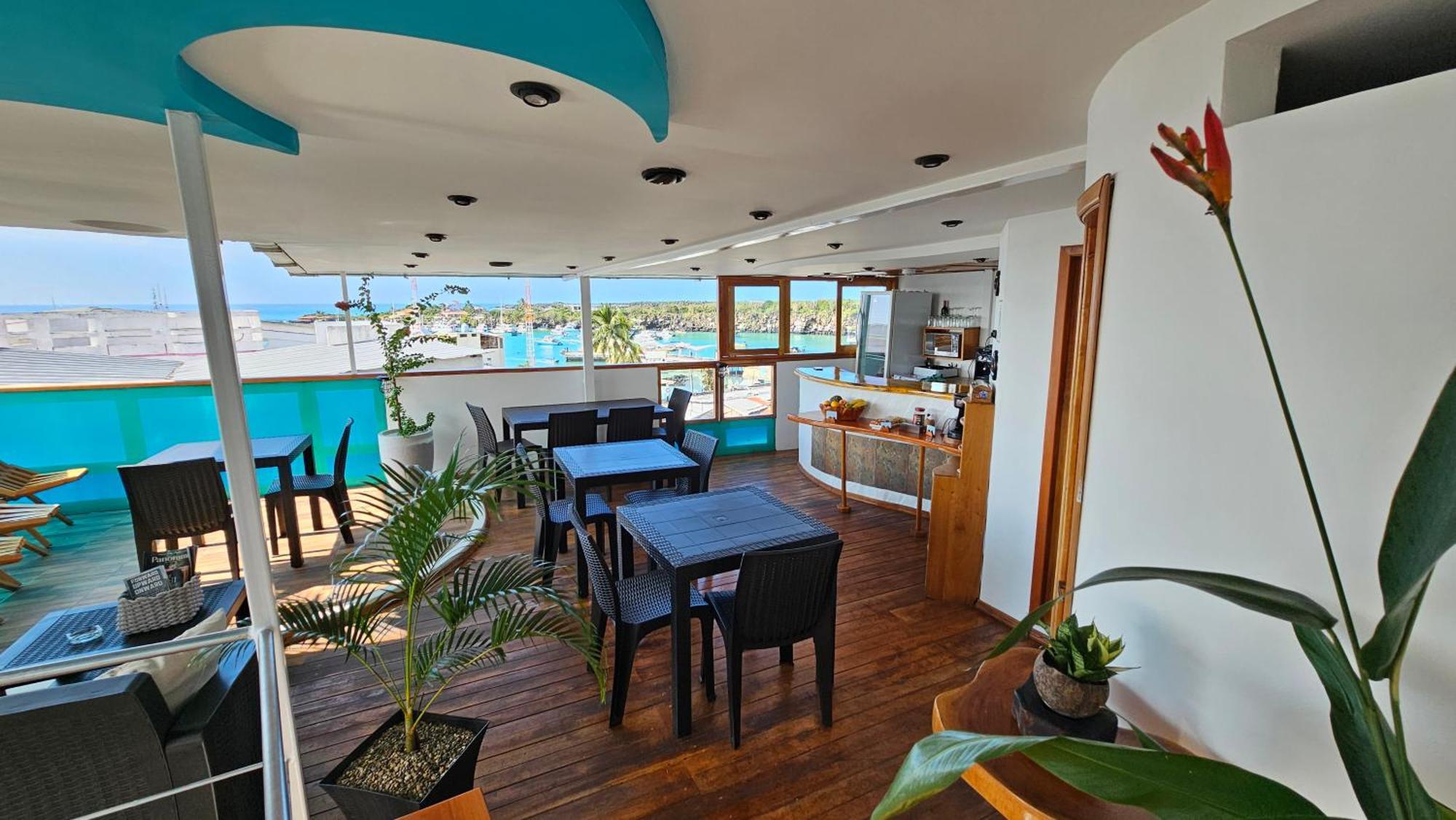 Casa Ocean Pier Bed and Breakfast Puerto Ayora  Buitenkant foto